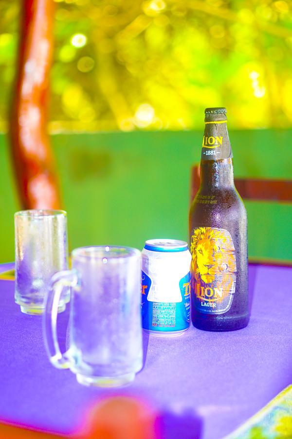 Bed and Breakfast Panorama Rock Cafe Tangalle Exterior foto